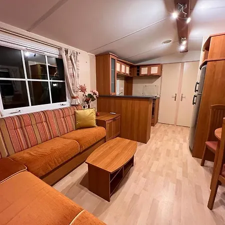 - Casa Movil Pinos - 3 Beds, Pool, Private Garden